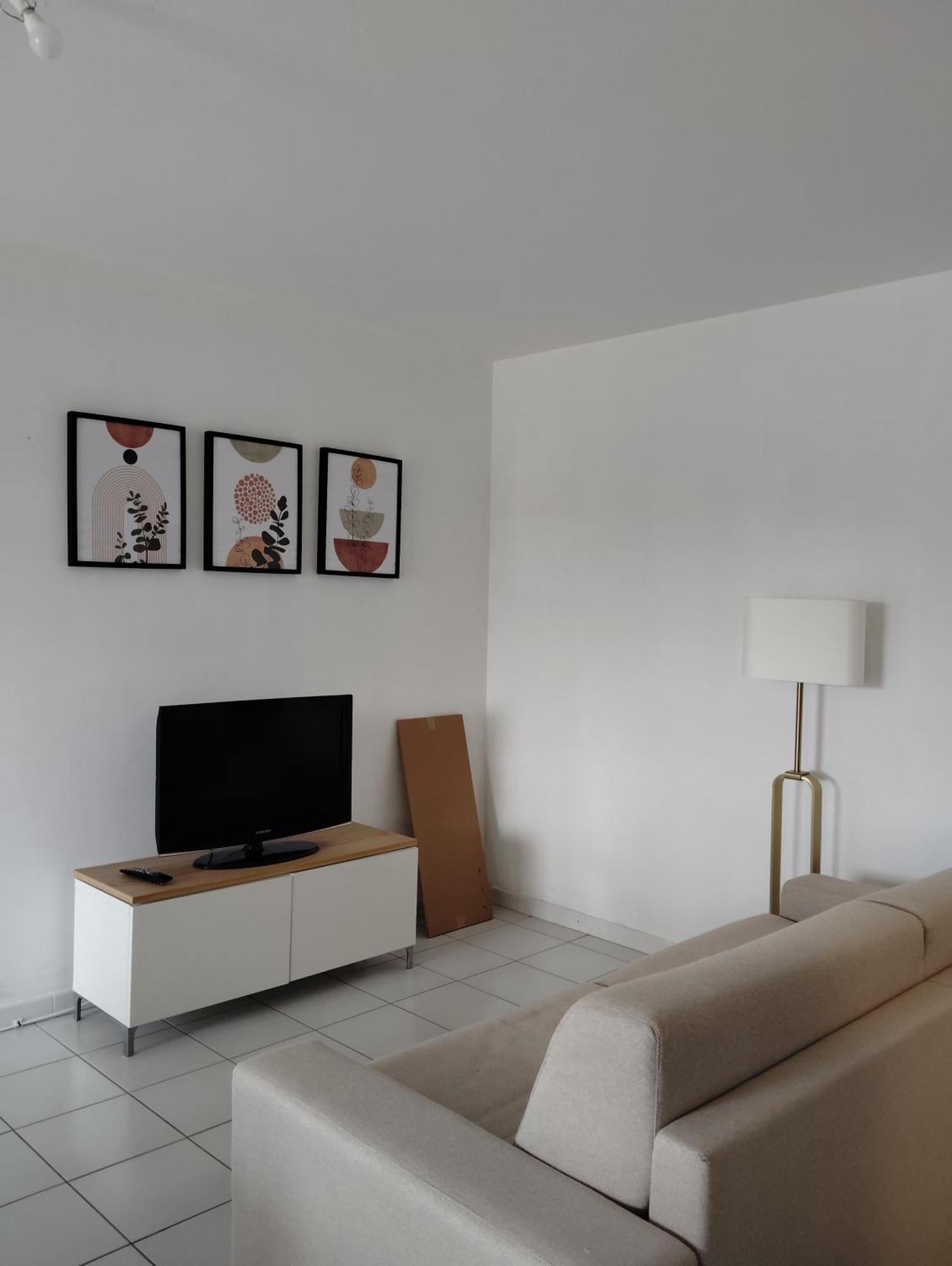 Appartement Climatise Avec Parking A Albi Ngoại thất bức ảnh